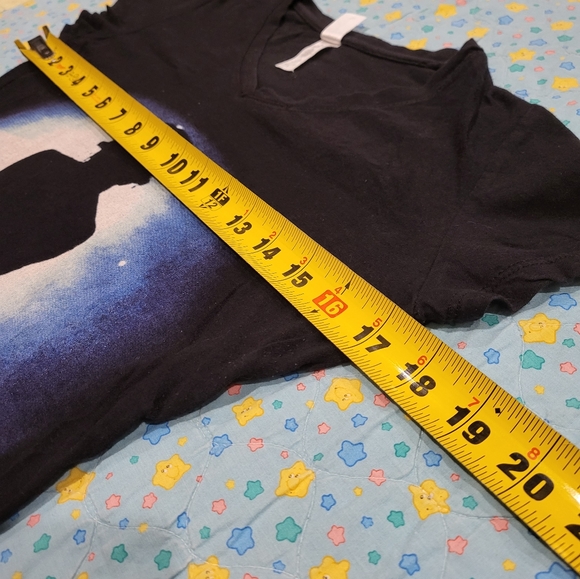 🎧 Roger Waters 💧🎸 Concert Shirt 🧱 The Wall 🎶 Live 🔺️🌈  Pink Floyd Small - Picture 8 of 12